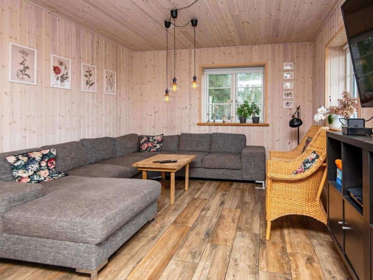 10 Person Holiday Home In Glesborg מראה חיצוני תמונה